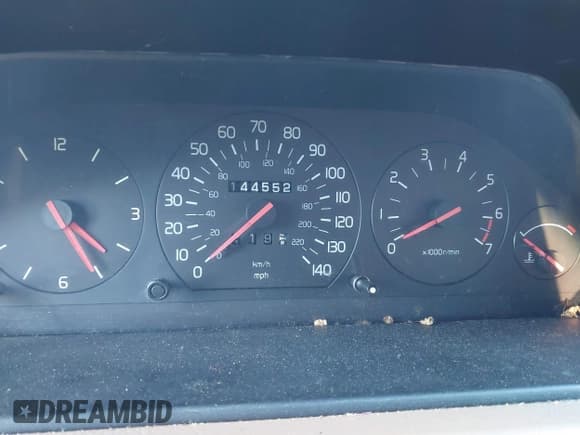 ✅ 1993 Volvo 900 GLS • VIN: YV1JS8833P3120728 • Лот: 41766825. Опубликован ранее на IAAI с пробегом 144 552 миль. Бесплатный доступ к архиву аукционных продаж из США и подробный отчёт об истории автомобиля на DreamBid. Изображение 7.