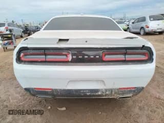 ✅ 2020 Dodge Challenger SXT • VIN: 2C3CDZAG2LH172925 • Lot: 35891753. Wystawiony na Copart z przebiegiem Nie podano. Bezpłatny archiwum sprzedaży aukcyjnych z USA i szczegółowy raport historii pojazdu na DreamBid. Zdjęcie 6.