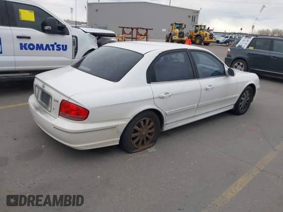 2003 Hyundai Sonata GLS с VIN KMHWF35H93A889013, выставлен на аукционе IAAI как лот 41751356 с пробегом 213 896 миль миль и . История ставок и продаж доступна на DreamBid. Изображение 4.