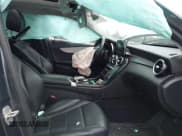 ✅ 2016 Mercedes-Benz C 300 • VIN: 55SWF4KB8GU152486 • Lot: 43753630. Wystawiony na IAAI z przebiegiem Nie podano. Bezpłatny archiwum sprzedaży aukcyjnych z USA i szczegółowy raport historii pojazdu na DreamBid. Zdjęcie 5.