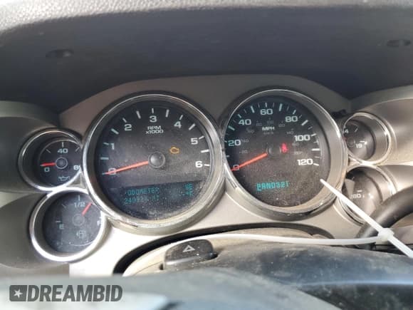 ✅ 2009 Chevrolet Silverado 1500 • VIN: 1GCEK24J89Z150770 • Лот: 66755994. Опубликован ранее на Copart с пробегом 240 924 миль. Бесплатный доступ к архиву аукционных продаж из США и подробный отчёт об истории автомобиля на DreamBid. Изображение 9.