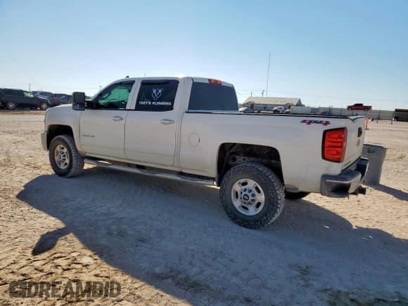 ✅ 2015 Chevrolet Silverado 2500HD LT • VIN: 1GC1KVE80FF638751 • Lot: 84051505. Listed on Copart with 90,747 mi. Free auction sales archive from the USA and detailed vehicle history report at DreamBid. Image 2.