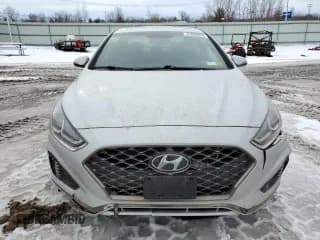 ✅ 2018 Hyundai Sonata Limited • VIN: 5NPE34AF3JH697207 • Лот: 42802623. Опубликован ранее на Copart с пробегом 81 165 миль. Бесплатный доступ к архиву аукционных продаж из США и подробный отчёт об истории автомобиля на DreamBid. Изображение 5.