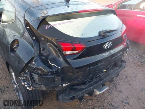 2019 Hyundai Veloster Premium z VIN KMHTG6AF3KU013055, wystawiony jako IAAI lot #41206611 z przebiegiem 48 759 mil mil oraz . Historia ofert i sprzedaży dostępna na DreamBid. Obrazek 6.