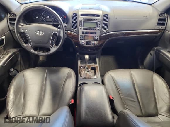 ✅ 2011 Hyundai Santa Fe Limited • VIN: 5XYZKDAG2BG041067 • Lot: 82503735. Listed on Copart with 139,704 mi. Free auction sales archive from the USA and detailed vehicle history report at DreamBid. Image 8.