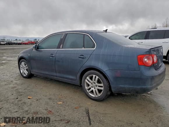 ✅ 2006 Volkswagen Jetta Edition • VIN: 3VWCT71K26M850079 • Lot: 94300985. Listed on Copart with 192,768 mi. Free auction sales archive from the USA and detailed vehicle history report at DreamBid. Image 2.