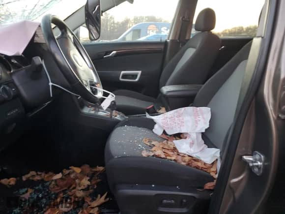 2014 Chevrolet Captiva Sport LS с VIN 3GNAL2EK7ES582557, выставлен на аукционе Copart как лот 81590774 с пробегом 94 174 миль миль и Списание • Salvage title. История ставок и продаж доступна на DreamBid. Изображение 7.