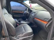 ✅ 2015 Lincoln MKT • VIN: 2LMHJ5NK9FBL03910 • Lot: 75082954. Wystawiony na Copart z przebiegiem 186 466 mil. Bezpłatny archiwum sprzedaży aukcyjnych z USA i szczegółowy raport historii pojazdu na DreamBid. Zdjęcie 5.