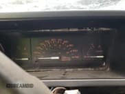 ✅ 1987 Mazda B-Series SE5 • VIN: JM2UF1112H0560882 • Лот: 71966934. Опубликован ранее на Copart с пробегом 164 138 миль. Бесплатный доступ к архиву аукционных продаж из США и подробный отчёт об истории автомобиля на DreamBid. Изображение 9.