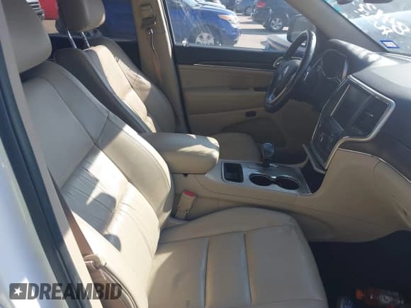 ✅ 2015 Jeep Grand Cherokee Limited • VIN: 1C4RJEBG1FC841375 • Lot: 43271510. Listed on IAAI with 179,856 mi. Free auction sales archive from the USA and detailed vehicle history report at DreamBid. Image 5.