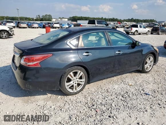 ✅ 2013 Nissan Altima SV • VIN: 1N4BL3AP4DN556369 • Lot: 84945005. Wystawiony na Copart z przebiegiem 192 117 mil. Bezpłatny archiwum sprzedaży aukcyjnych z USA i szczegółowy raport historii pojazdu na DreamBid. Zdjęcie 3.