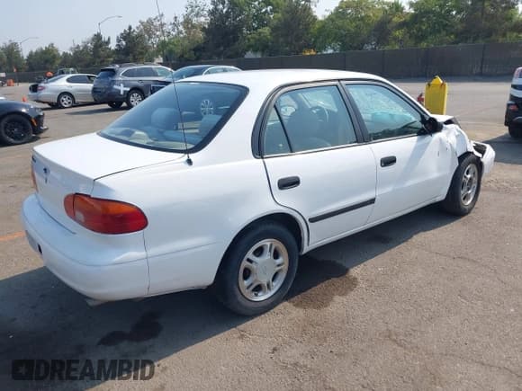 ✅ 2002 Chevrolet Prizm • VIN: 1Y1SK528X2Z422970 • Lot: 42978636. Listed on IAAI with Not provided. Free auction sales archive from the USA and detailed vehicle history report at DreamBid. Image 4.