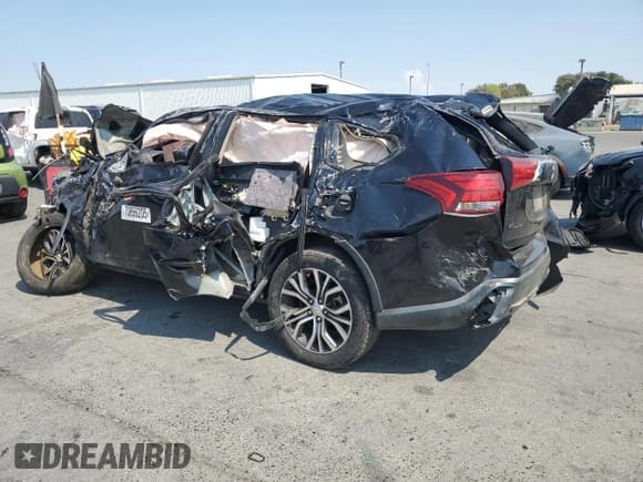 ✅ 2018 Mitsubishi Outlander ES • VIN: JA4AZ3A38JZ041150 • Лот: 70956205. Опубликован ранее на Copart с пробегом Не указан. Бесплатный доступ к архиву аукционных продаж из США и подробный отчёт об истории автомобиля на DreamBid. Изображение 2.