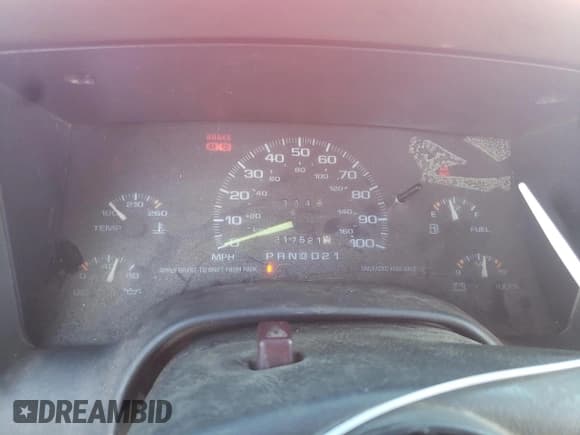 ✅ 1996 Chevrolet S-10 LS • VIN: 1GCCS19X5T8135462 • Лот: 86870024. Опубликован ранее на Copart с пробегом 217 521 миль. Бесплатный доступ к архиву аукционных продаж из США и подробный отчёт об истории автомобиля на DreamBid. Изображение 9.