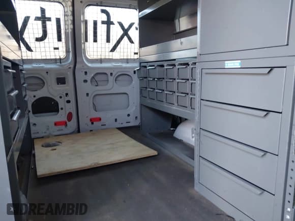 ✅ 2014 Ford Econoline Cargo Commercial • VIN: 1FTNE2EL6EDB13845 • Lot: 43734808. Listed on IAAI with 117,441 mi. Free auction sales archive from the USA and detailed vehicle history report at DreamBid. Image 8.