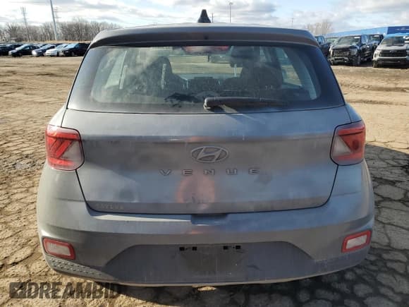 ✅ 2022 Hyundai Venue SE • VIN: KMHRB8A38NU140981 • Lot: 82435844. Listed on Copart with 30,678 mi. Free auction sales archive from the USA and detailed vehicle history report at DreamBid. Image 6.
