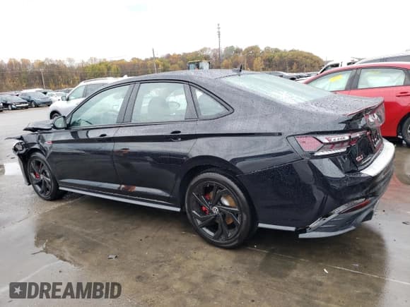 ✅ 2024 Volkswagen Jetta Autobahn • VIN: 3VW2T7BU7RM102542 • Lot: 79267454. Listed on Copart with 3,085 mi. Free auction sales archive from the USA and detailed vehicle history report at DreamBid. Image 2.