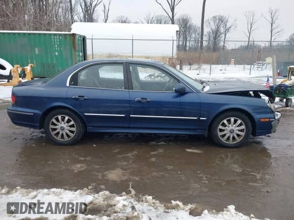 2004 Hyundai Sonata GLS z VIN KMHWF35H74A995106, wystawiony jako IAAI lot #41478439 z przebiegiem 212 914 mil mil oraz . Historia ofert i sprzedaży dostępna na DreamBid. Obrazek 13.