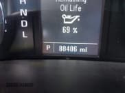 ✅ 2017 GMC Sierra 1500 • VIN: 1GTN1LEC7HZ262435 • Lot: 43641557. Wystawiony na IAAI z przebiegiem 88 406 mil. Bezpłatny archiwum sprzedaży aukcyjnych z USA i szczegółowy raport historii pojazdu na DreamBid. Zdjęcie 16.