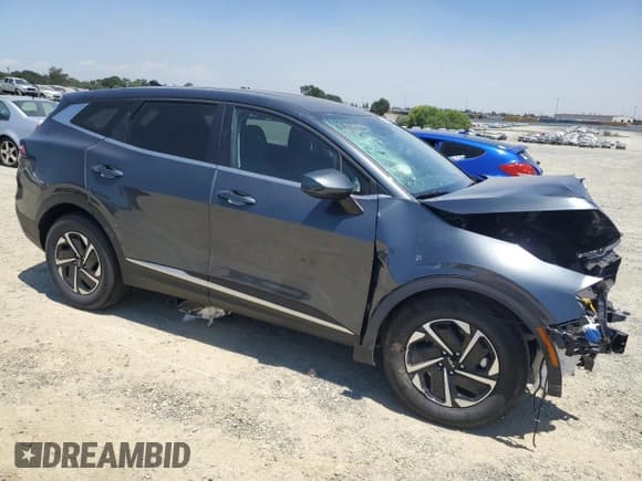 ✅ 2025 Kia Sportage LX • VIN: KNDPU3DG1S7212086 • Lot: 62201365. Wystawiony na Copart z przebiegiem Nie podano. Bezpłatny archiwum sprzedaży aukcyjnych z USA i szczegółowy raport historii pojazdu na DreamBid. Zdjęcie 4.