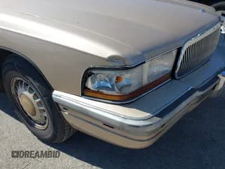 ✅ 1995 Buick Roadmaster Collectors Edition • VIN: 1G4BN52P3SR403580 • Лот: 42850692. Опубликован ранее на IAAI с пробегом 95 738 миль. Бесплатный доступ к архиву аукционных продаж из США и подробный отчёт об истории автомобиля на DreamBid. Изображение 6.
