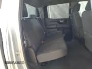 ✅ 2022 Chevrolet Silverado 1500 Custom • VIN: 1GCPYBEK1NZ198166 • Lot: 85586475. Wystawiony na Copart z przebiegiem 83 867 mil. Bezpłatny archiwum sprzedaży aukcyjnych z USA i szczegółowy raport historii pojazdu na DreamBid. Zdjęcie 10.