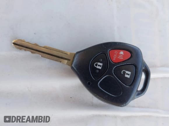 ✅ 2008 Toyota RAV4 Sport • VIN: JTMBD32V585129518 • Lot: 42121578. Listed on IAAI with 191,936 mi. Free auction sales archive from the USA and detailed vehicle history report at DreamBid. Image 11.