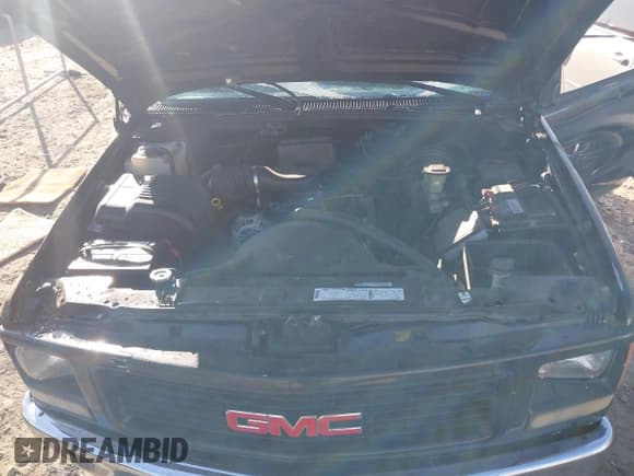 ✅ 1996 GMC Sierra 1500 • VIN: 1GTEC14W9TZ511529 • Лот: 43707306. Опубликован ранее на IAAI с пробегом 242 216 миль. Бесплатный доступ к архиву аукционных продаж из США и подробный отчёт об истории автомобиля на DreamBid. Изображение 10.