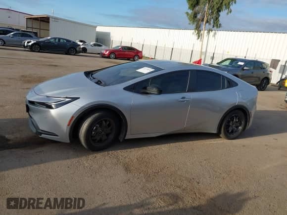 2025 Toyota Prius LE with VIN JTDACAAU4S3052719, listed as a IAAI auction lot 43175096 with 23,082 mi miles and . Bid and sale history available at DreamBid. Image 15.