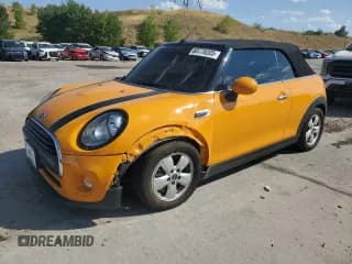 ✅ 2017 MINI Convertible Cooper • VIN: WMWWG5C51H3C19988 • Lot: 68779205. Wystawiony na Copart z przebiegiem 65 985 mil. Bezpłatny archiwum sprzedaży aukcyjnych z USA i szczegółowy raport historii pojazdu na DreamBid. Zdjęcie 1.