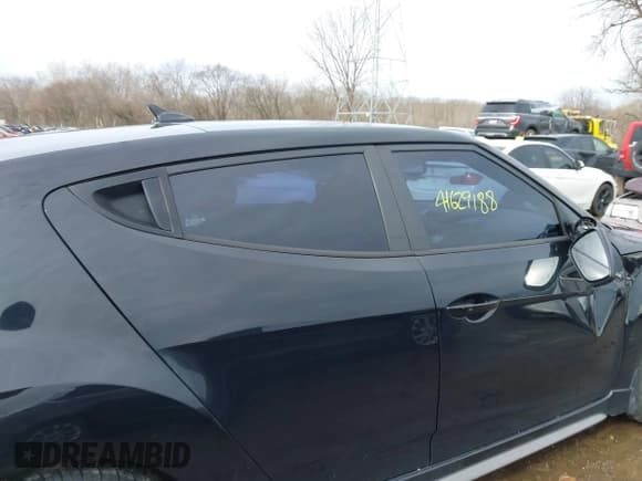 ✅ 2016 Hyundai Veloster Turbo Rally Edition • VIN: KMHTC6AE0GU290224 • Lot: 41629188. Listed on IAAI with 158,368 mi. Free auction sales archive from the USA and detailed vehicle history report at DreamBid. Image 13.