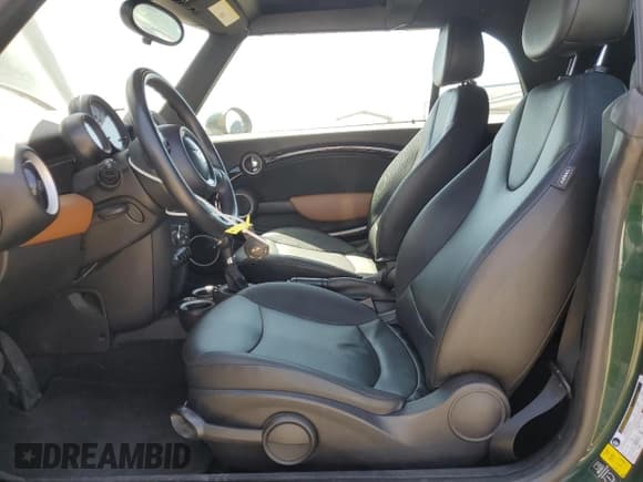 ✅ 2013 MINI Convertible • VIN: WMWZN3C52DT569192 • Lot: 60941885. Listed on Copart with 66,548 mi. Free auction sales archive from the USA and detailed vehicle history report at DreamBid. Image 7.