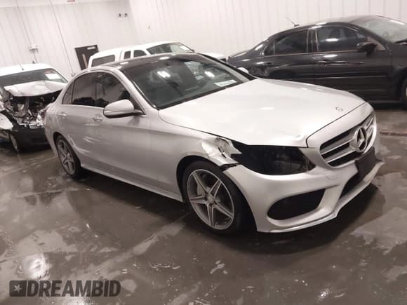 ✅ 2015 Mercedes-Benz C 300 • VIN: 55SWF4JB4FU052420 • Lot: 43378620. Listed on IAAI with 92,703 mi. Free auction sales archive from the USA and detailed vehicle history report at DreamBid. Image 1.
