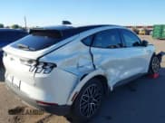 ✅ 2025 Ford Mustang Mach-E Premium • VIN: 3FMTK3R41SMA26214 • Лот: 43551956. Опубликован ранее на IAAI с пробегом 4 404 миль. Бесплатный доступ к архиву аукционных продаж из США и подробный отчёт об истории автомобиля на DreamBid. Изображение 18.