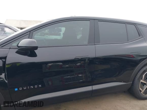 ✅ 2025 Chevrolet Equinox EV LT • VIN: 3GN7DLRPXSS158384 • Lot: 43410510. Wystawiony na IAAI z przebiegiem 6 414 mil. Bezpłatny archiwum sprzedaży aukcyjnych z USA i szczegółowy raport historii pojazdu na DreamBid. Zdjęcie 14.