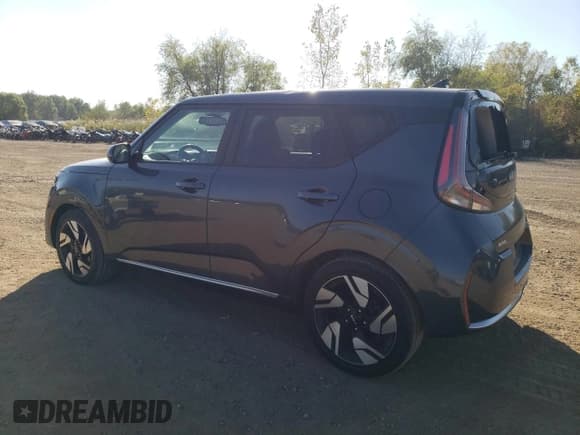 ✅ 2023 Kia Soul GT-Line • VIN: KNDJ53AU0P7191428 • Lot: 85303955. Listed on Copart with 55,397 mi. Free auction sales archive from the USA and detailed vehicle history report at DreamBid. Image 2.
