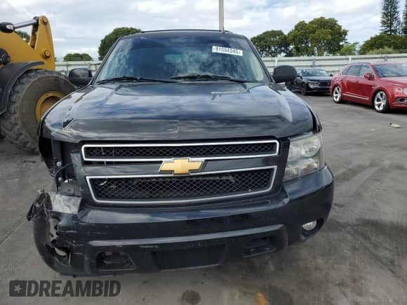 2013 Chevrolet Suburban LT с VIN 1GNSKJE72DR203317, выставлен на аукционе Copart как лот 91554345 с пробегом 254 878 миль миль и Чистый • Clean title. История ставок и продаж доступна на DreamBid. Изображение 5.