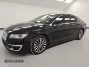 ✅ 2019 Lincoln MKZ Standard • VIN: 3LN6L5A90KR605453 • Lot: 89541695. Wystawiony na Copart z przebiegiem 79 055 mil. Bezpłatny archiwum sprzedaży aukcyjnych z USA i szczegółowy raport historii pojazdu na DreamBid. Zdjęcie 1.