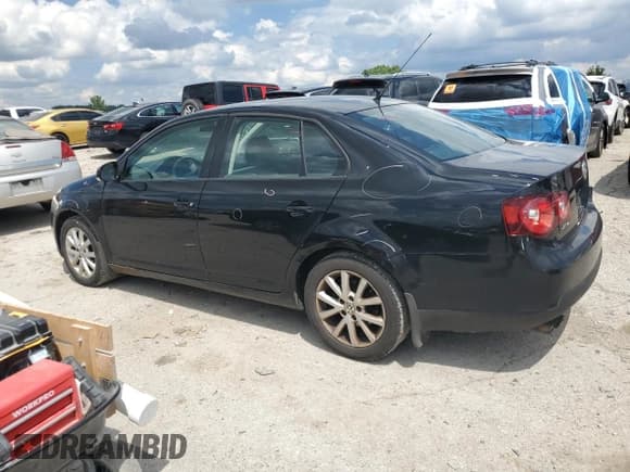 ✅ 2010 Volkswagen Jetta SE • VIN: 3VWRX7AJ3AM133656 • Lot: 67788935. Listed on Copart with 146,017 mi. Free auction sales archive from the USA and detailed vehicle history report at DreamBid. Image 2.