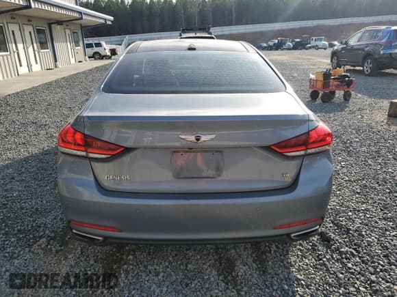 ✅ 2016 Hyundai Genesis 3.8L • VIN: KMHGN4JE0GU127864 • Lot: 85046654. Wystawiony na Copart z przebiegiem 145 105 mil. Bezpłatny archiwum sprzedaży aukcyjnych z USA i szczegółowy raport historii pojazdu na DreamBid. Zdjęcie 6.