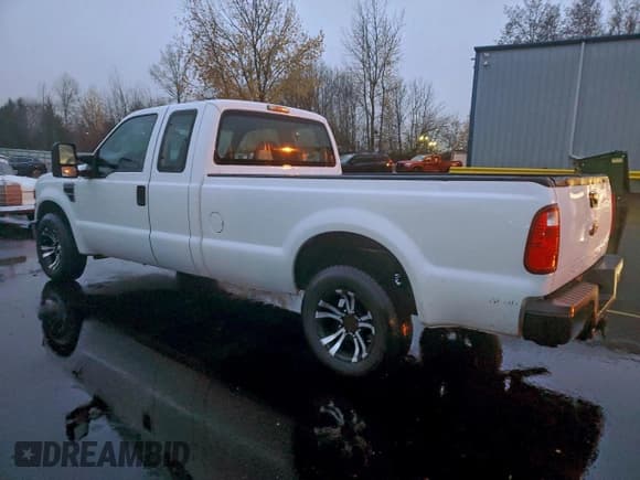✅ 2008 Ford F-250 XL • VIN: 1FTSX20588EB61030 • Lot: 96198735. Listed on Copart with 38,464 mi. Free auction sales archive from the USA and detailed vehicle history report at DreamBid. Image 2.