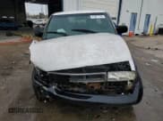 ✅ 2002 Chevrolet S-10 LS • VIN: 1GCCT19W028149143 • Лот: 41827785. Опубликован ранее на Copart с пробегом 205 053 миль. Бесплатный доступ к архиву аукционных продаж из США и подробный отчёт об истории автомобиля на DreamBid. Изображение 5.