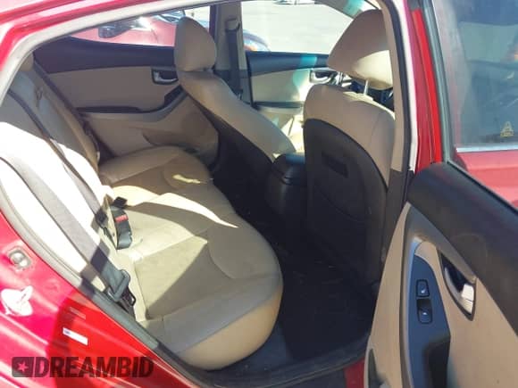 2014 Hyundai Elantra SE z VIN KMHDH4AE4EU152757, wystawiony jako IAAI lot #43467508 z przebiegiem 288 911 mil mil oraz . Historia ofert i sprzedaży dostępna na DreamBid. Obrazek 8.