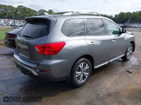 2020 Nissan Pathfinder S with VIN 5N1DR2AN0LC621072, listed as a IAAI auction lot 43412514 with 105,082 mi miles and . Bid and sale history available at DreamBid. Image 4.