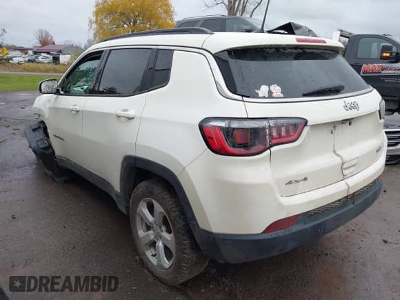 ✅ 2021 Jeep Compass Latitude • VIN: 3C4NJDBB1MT569831 • Lot: 43651737. Listed on IAAI with 87,223 mi. Free auction sales archive from the USA and detailed vehicle history report at DreamBid. Image 3.