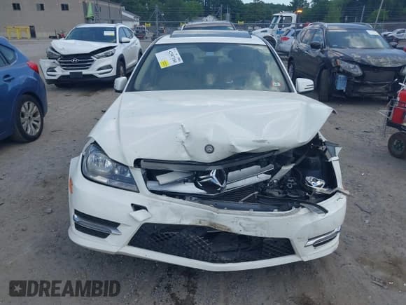 ✅ 2013 Mercedes-Benz C 300 Sport • VIN: WDDGF8AB7DR280115 • Lot: 42587180. Listed on IAAI with 120,832 mi. Free auction sales archive from the USA and detailed vehicle history report at DreamBid. Image 11.