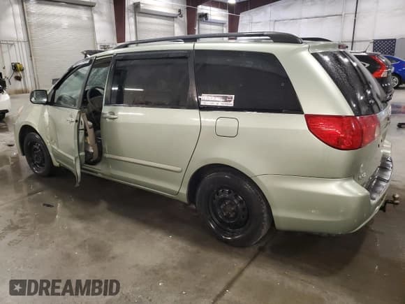 ✅ 2007 Toyota Sienna CE • VIN: 5TDZK23C57S082530 • Lot: 90252845. Wystawiony na Copart z przebiegiem 191 830 mil. Bezpłatny archiwum sprzedaży aukcyjnych z USA i szczegółowy raport historii pojazdu na DreamBid. Zdjęcie 2.