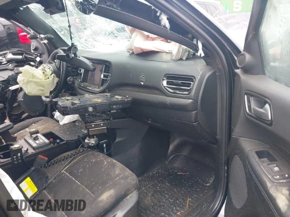 ✅ 2023 Dodge Durango Pursuit • VIN: 1C4SDJFT1PC691567 • Lot: 42136993. Wystawiony na IAAI z przebiegiem 9 507 mil. Bezpłatny archiwum sprzedaży aukcyjnych z USA i szczegółowy raport historii pojazdu na DreamBid. Zdjęcie 5.