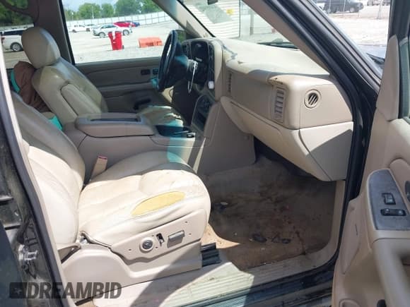 ✅ 2004 Chevrolet Suburban Z71 • VIN: 3GNFK16Z74G158523 • Лот: 42495502. Опубликован ранее на IAAI с пробегом 303 931 миль. Бесплатный доступ к архиву аукционных продаж из США и подробный отчёт об истории автомобиля на DreamBid. Изображение 5.