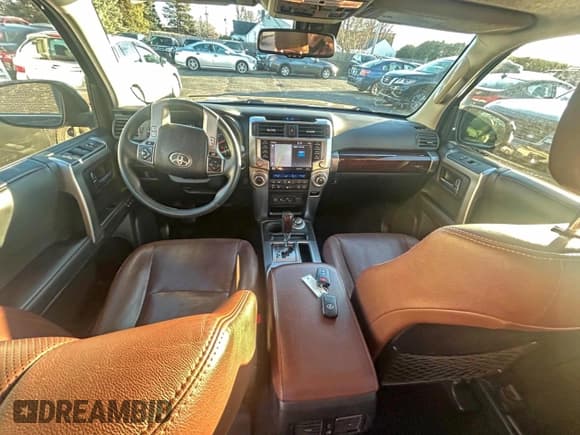 ✅ 2020 Toyota 4Runner Nightshade • VIN: JTEBU5JR6L5769631 • Лот: 94539845. Опубликован ранее на Copart с пробегом 164 868 миль. Бесплатный доступ к архиву аукционных продаж из США и подробный отчёт об истории автомобиля на DreamBid. Изображение 6.